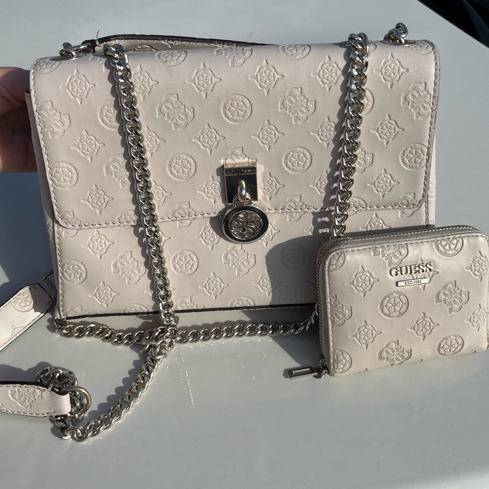 Guess Chain Purse with matching Wallet